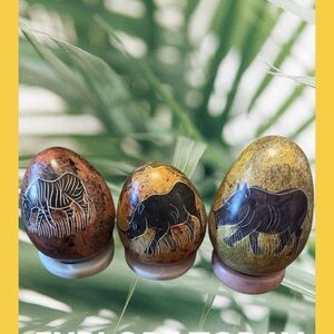 Vintage Kenya Handcrafted Decorative Soap Stone Eggs (Perfect for Easter) 🐣